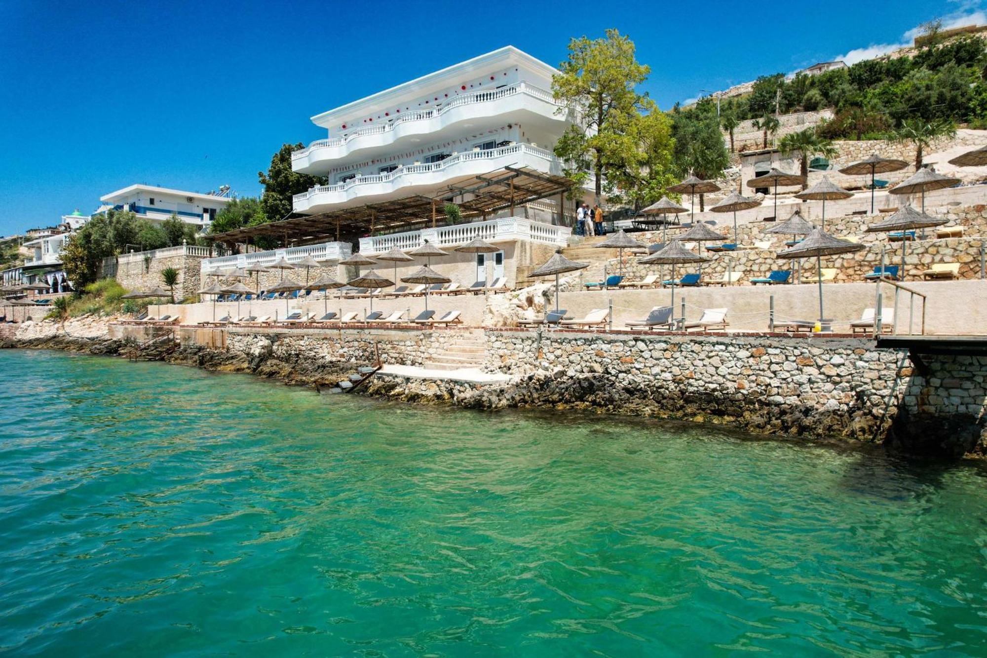Cako Rooms Saranda Eksteriør billede
